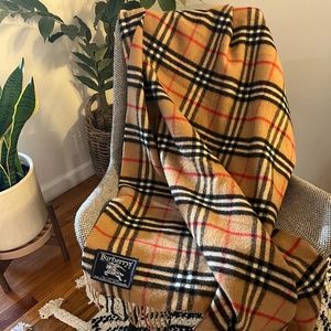 Authentic Burberry Oversize Wool Scarf - Nova Plaid
